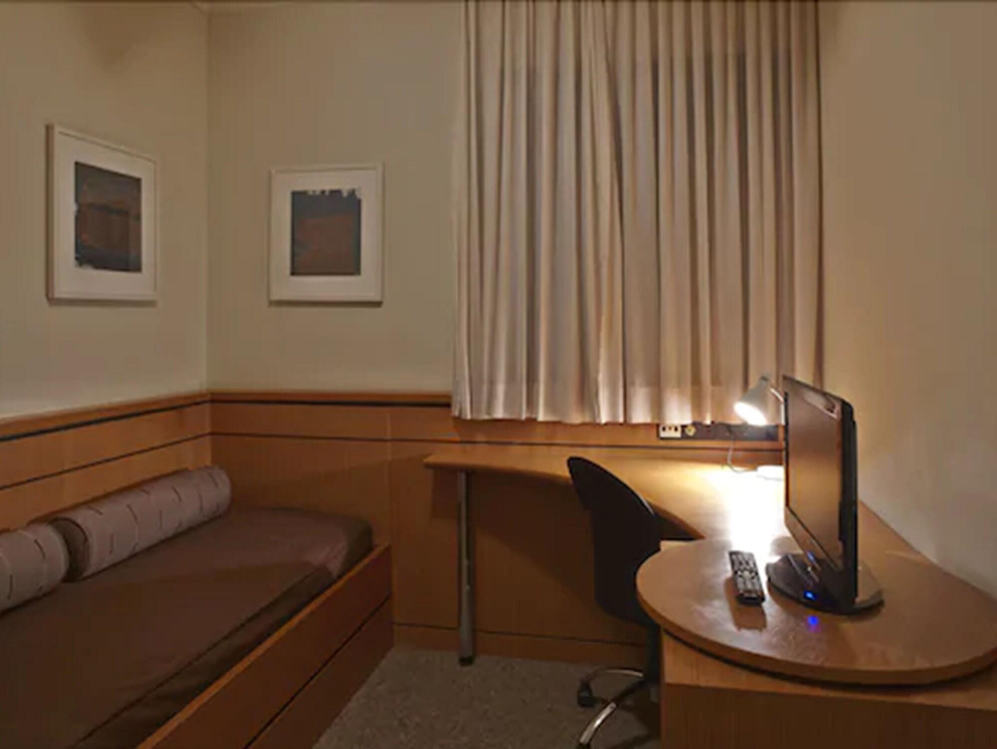 Transamerica Paradise Garden Hotel